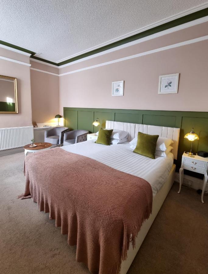 The Cavendish Hotel Scarborough Buitenkant foto