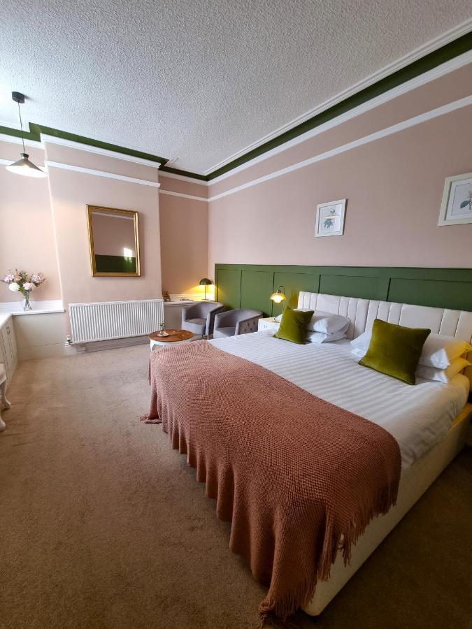 The Cavendish Hotel Scarborough Buitenkant foto