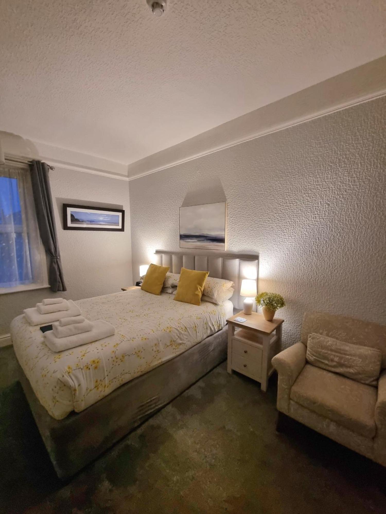 The Cavendish Hotel Scarborough Buitenkant foto