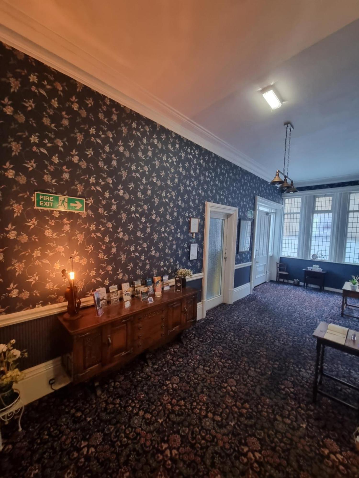 The Cavendish Hotel Scarborough Buitenkant foto