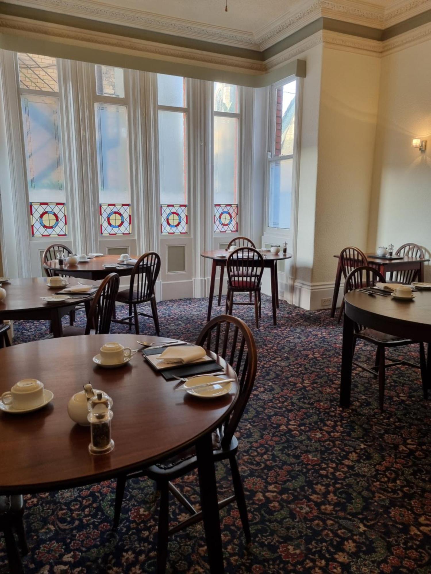 The Cavendish Hotel Scarborough Buitenkant foto
