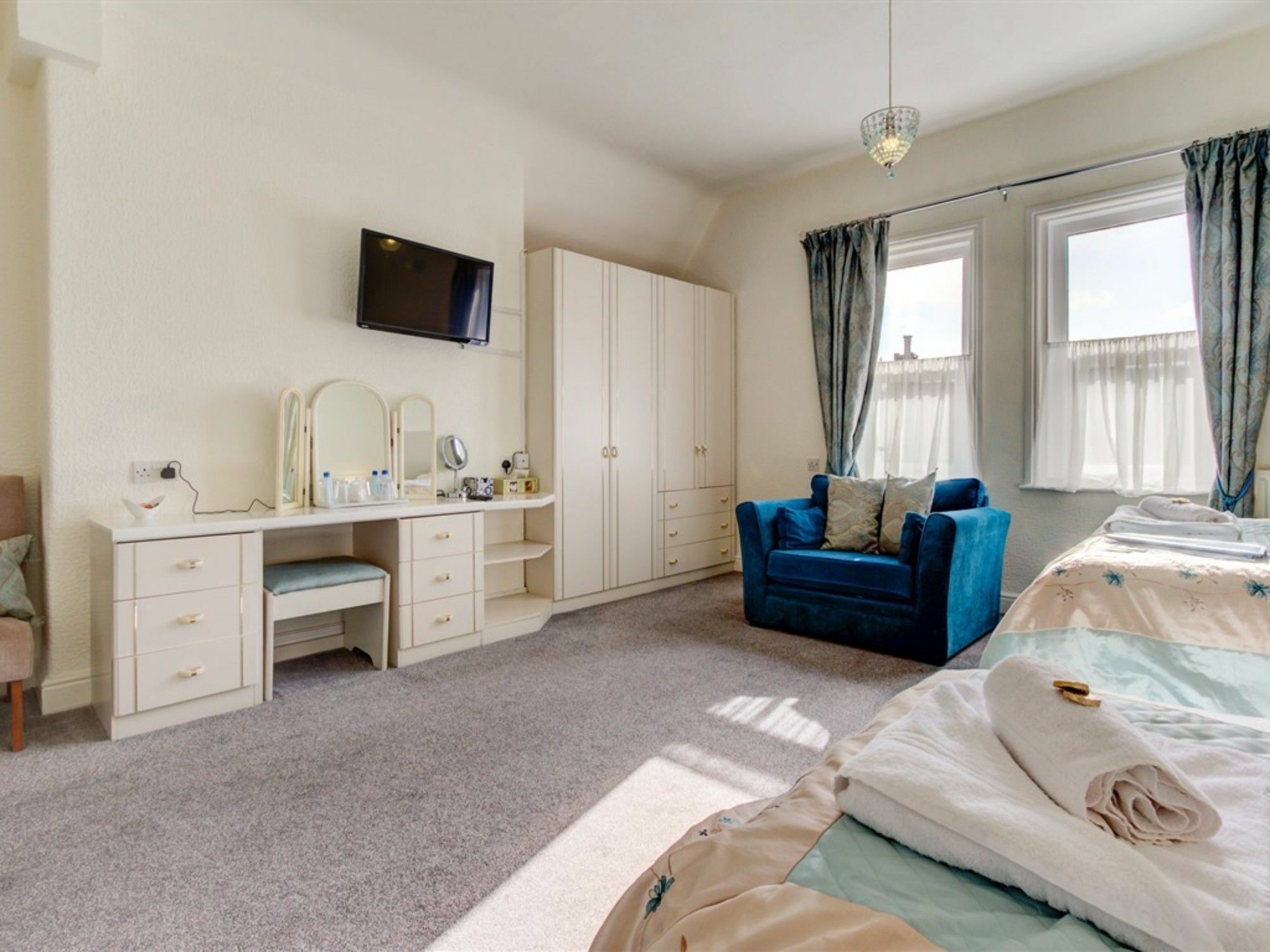 The Cavendish Hotel Scarborough Buitenkant foto
