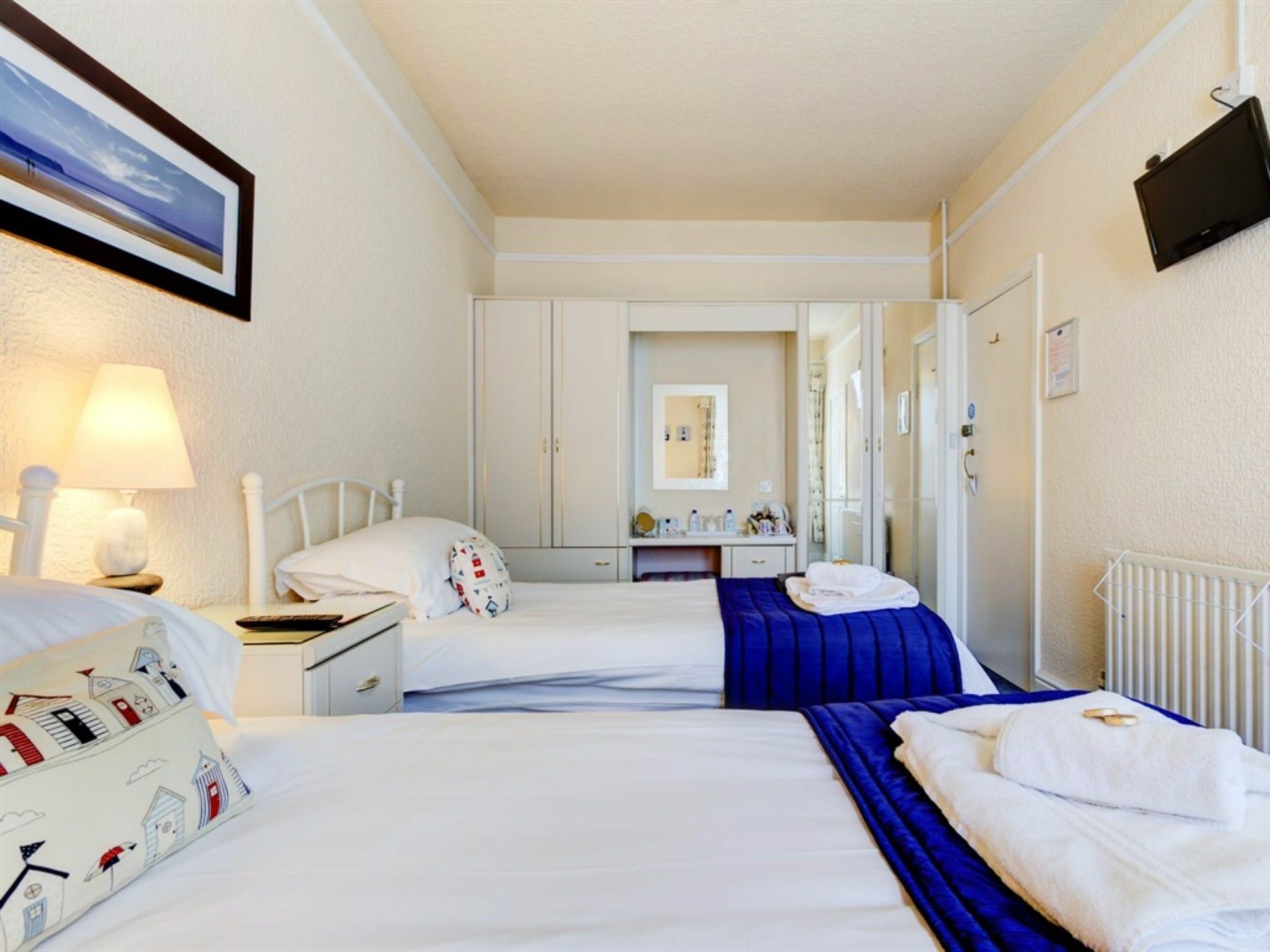 The Cavendish Hotel Scarborough Buitenkant foto